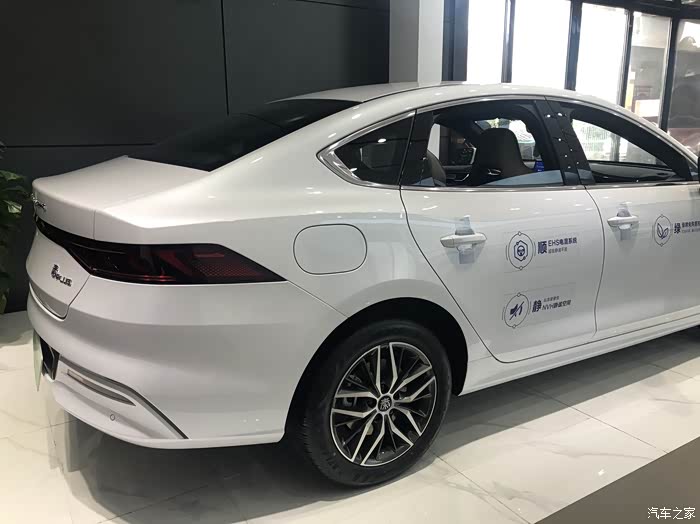 开着唐去看秦plusdmi