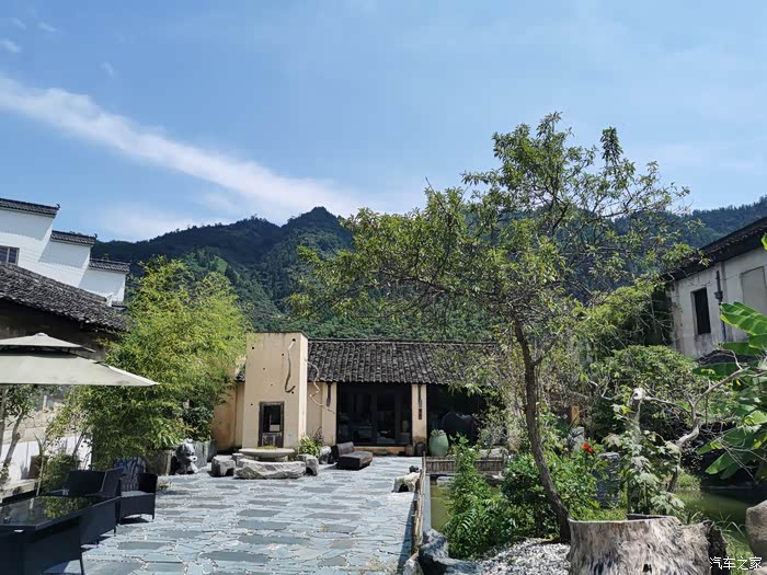 大家有机会可以到太平湖上的民宿住上一晚!