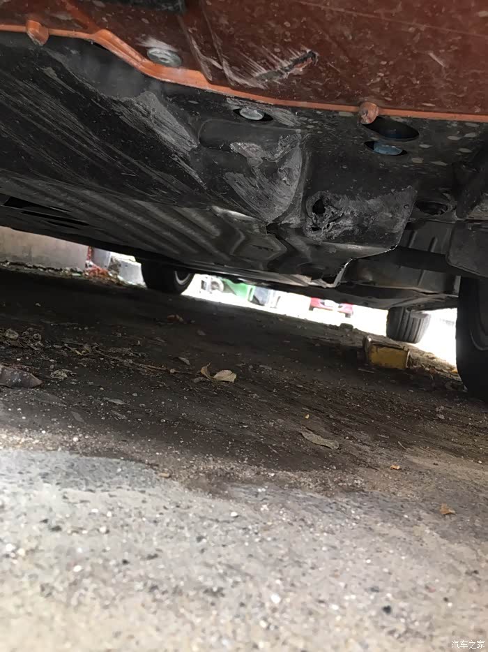 刮底盘了
