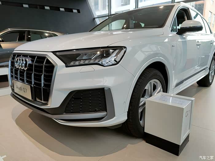 【图】2021款 q7白色 感觉很好看_奥迪q7论坛_汽车之家论坛