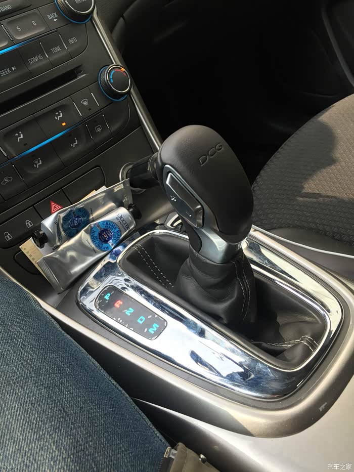 昂科威变档杆总成 悲哀