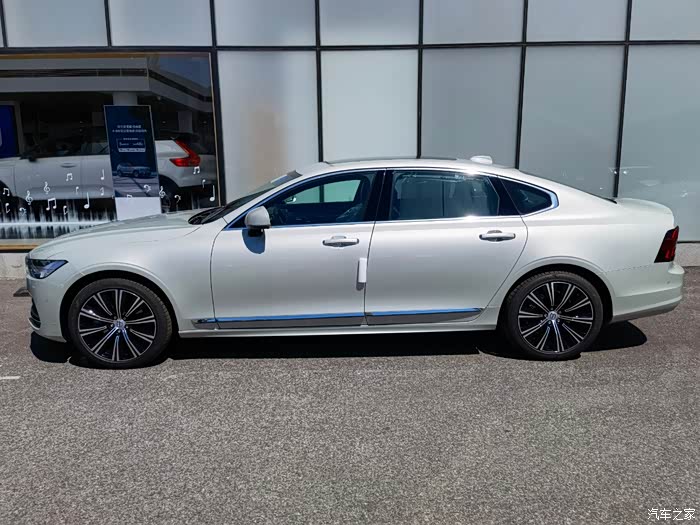 【图】值得用心去感受:2022款s90智雅 白桦银 灰内 提车作业_沃尔沃