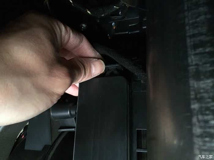 diy君威更换空调滤子