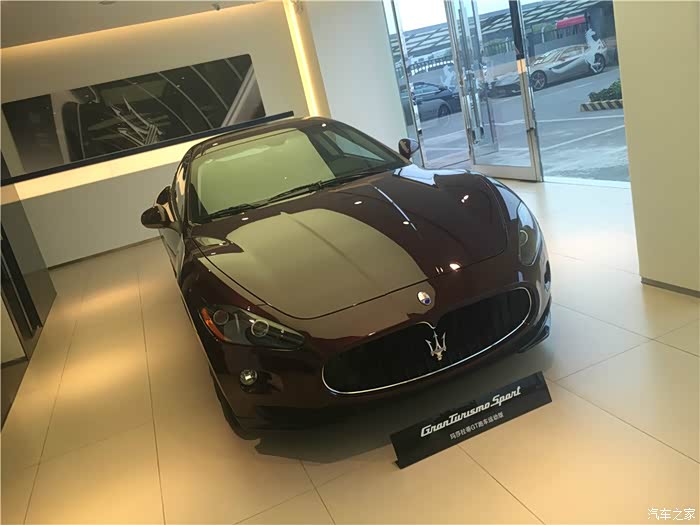 车房两不误北京玛莎拉蒂v6大白错峰提车作业认证君在哪里