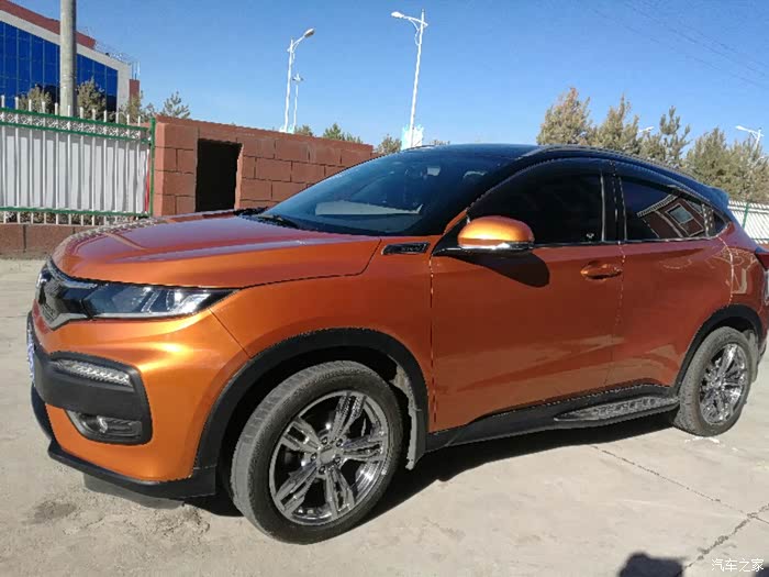 橙色xrv贴黑顶膜漂亮