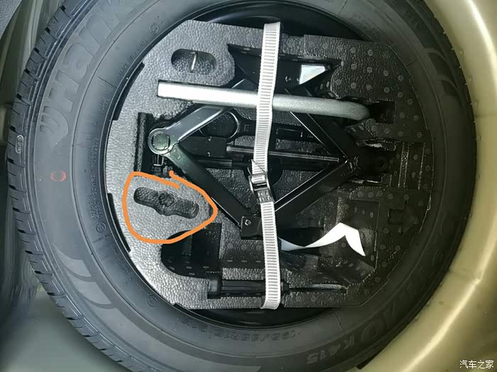 【图】新速腾随车工具_速腾论坛_汽车之家论坛