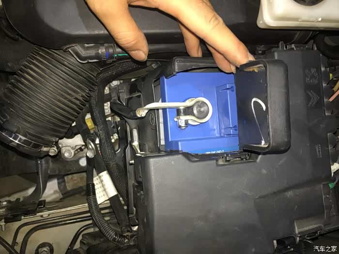 【图】蓄电池的日常养护及更换流程._雪铁龙c4l论坛_汽车之家论坛