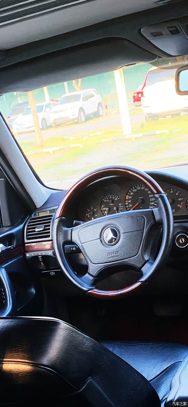 成都出售个人98年奔驰w140s320虎头奔