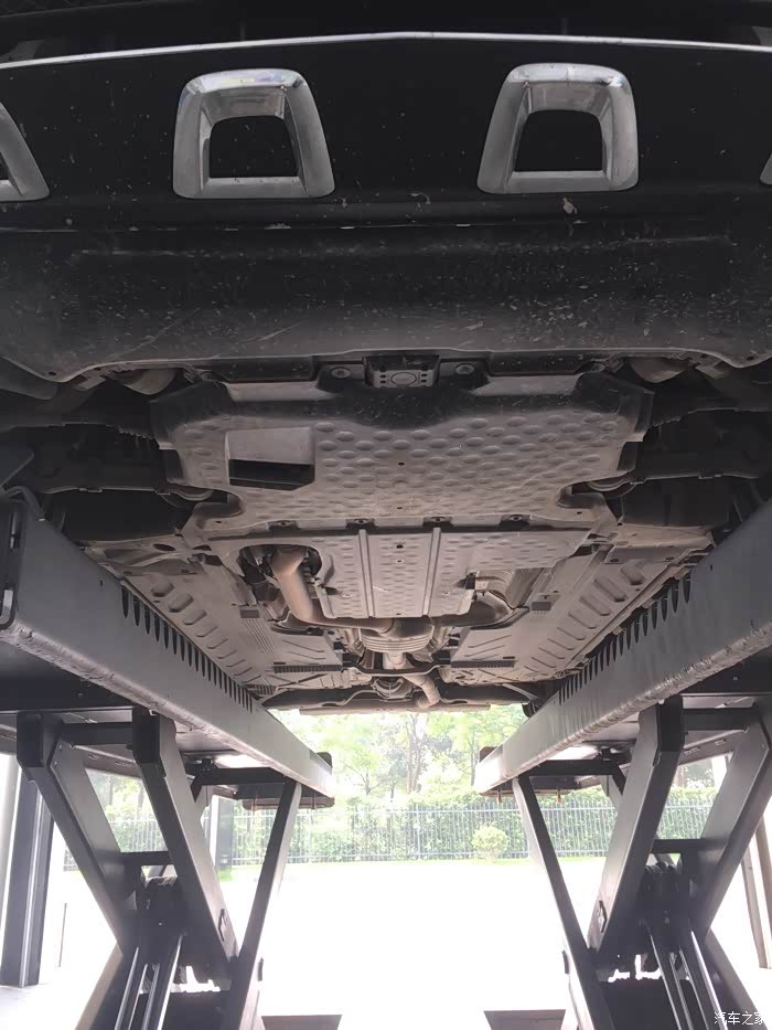 【图】大伙都装护板了么?_奔驰glc论坛_汽车之家论坛