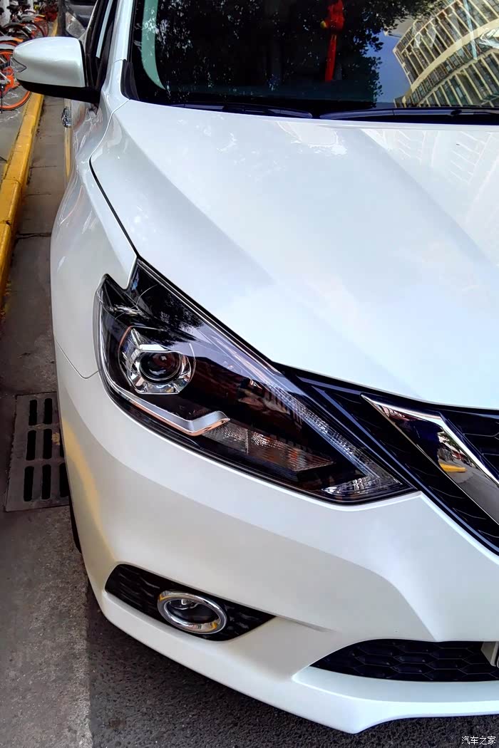 新轩逸led大灯是什么样的啊