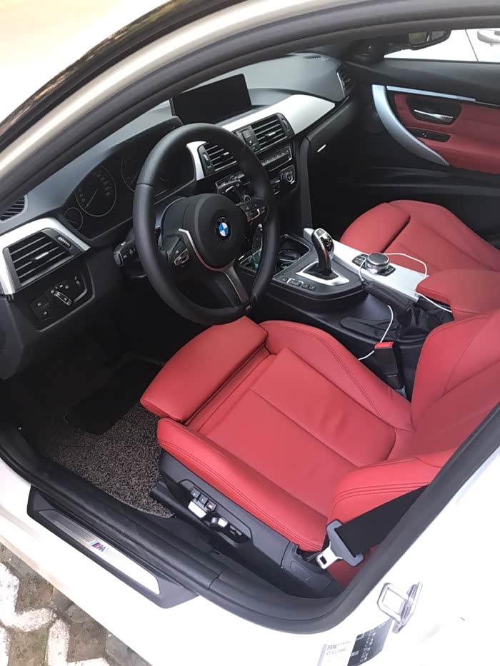 【图】有没有330li红内的照片呀_宝马3系论坛_汽车之家论坛
