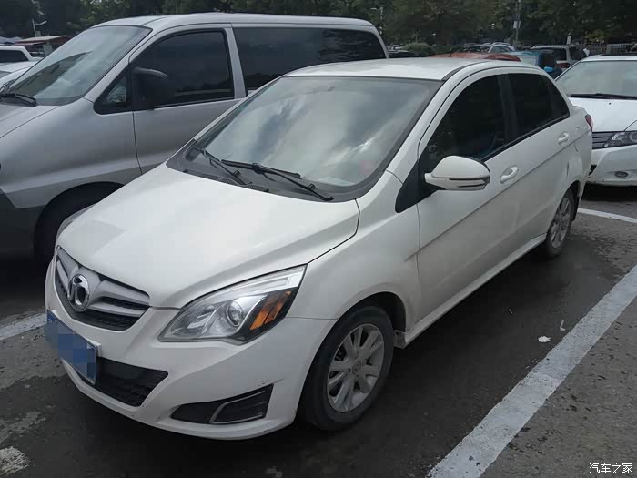 转角遇到北汽e150三厢版