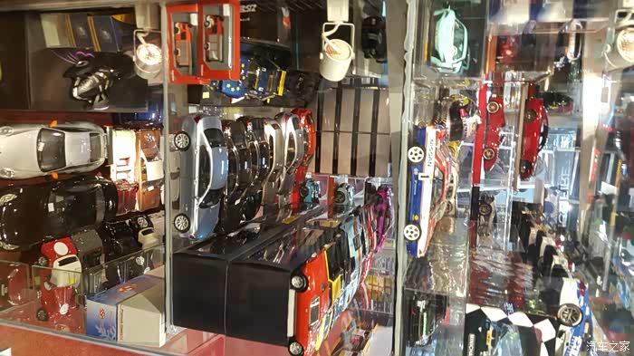 香港汽车模型店之游兰桂坊