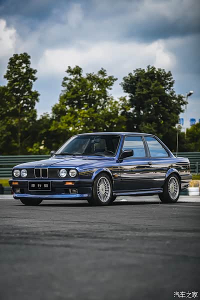 经典永存,宝马e30 alpina实拍分享,有一种感动叫疯狂