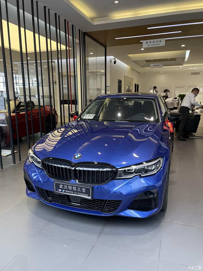 全民用车记始于颜值忠于纯粹圆梦g20波尔蒂芒蓝330i曜夜