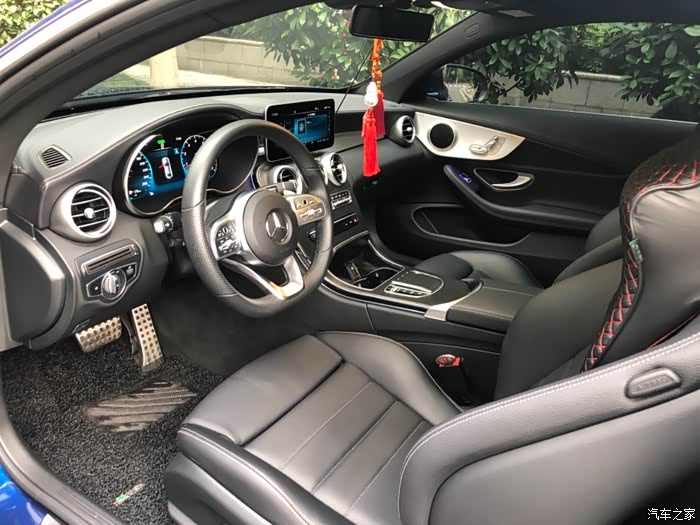 出个人一手20年1月双门宝石蓝c260coupe轿跑坐标杭州