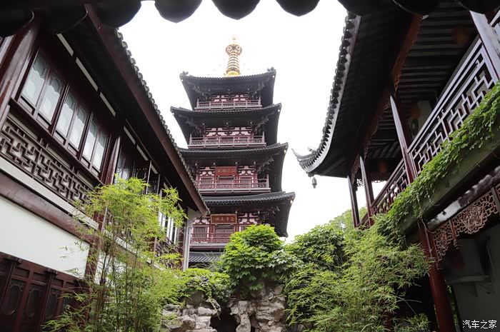 寒山寺始建名"妙利普明塔院".塔为寒山寺寺标志,寺以塔院冠名.