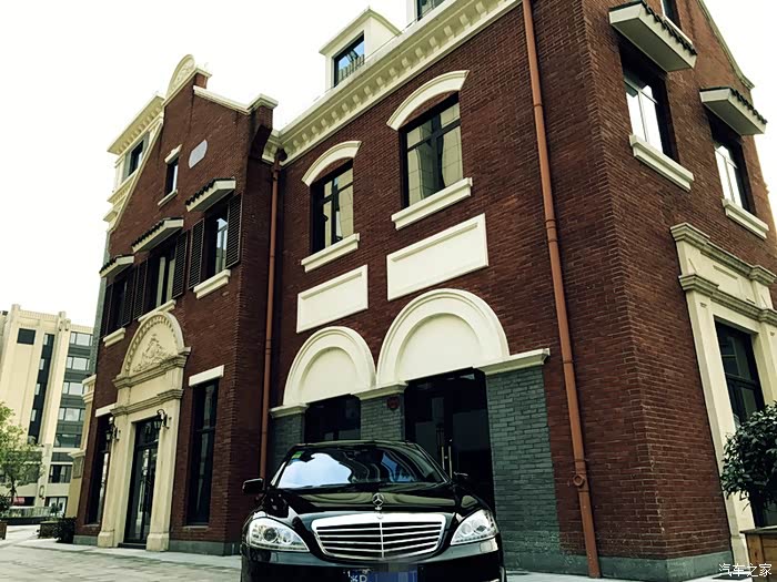 恋哥大作奔驰老s风范犹存携媳妇海派风情久别纪念退休帖