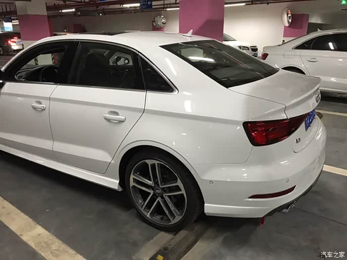 972 | 回复: 14 奥迪a3论坛 有木有南京买过a3 2.0t运动版的?