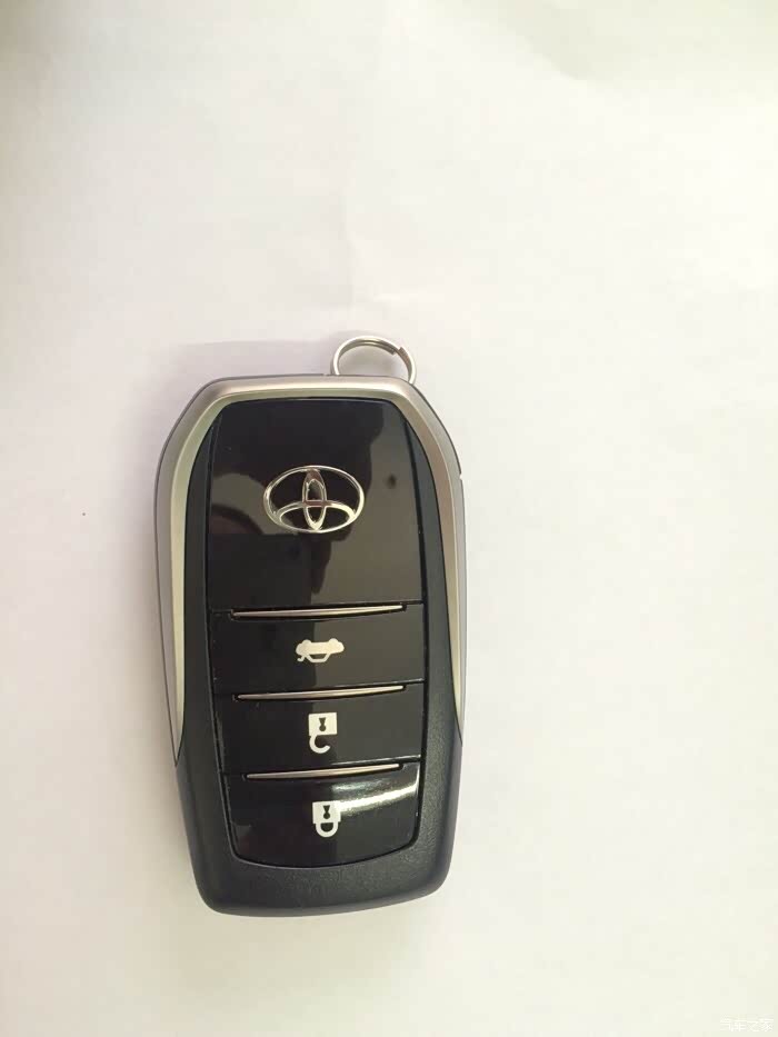 911 | 回复: 5 丰田86论坛 想买个钥匙套,可是为什么跟淘宝的样子不一