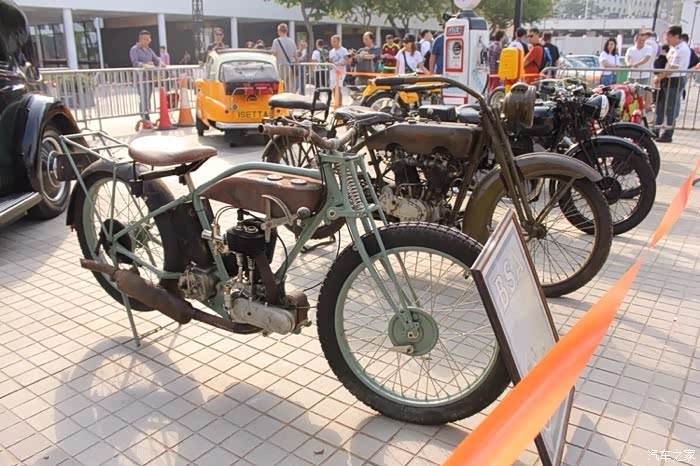 补发香港电单车节咯其实拍美女比较重要