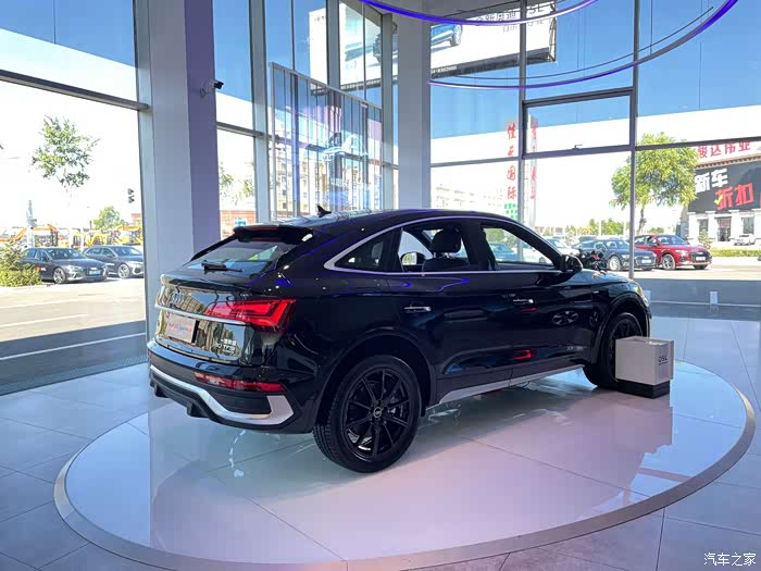 奥迪q5l sportback 还用多说么?