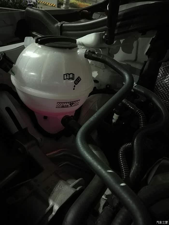 【图】提车半月,还没上户,这是漏防冻液吗?_奥迪q3论坛_汽车之家论坛