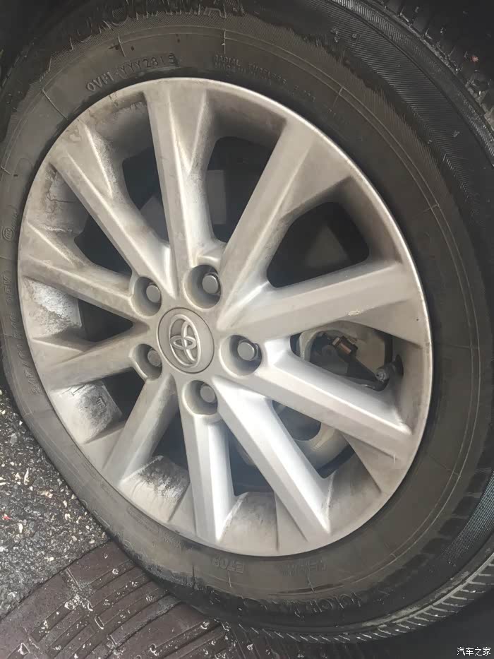 【图】大凯爆胎了_凯美瑞论坛_汽车之家论坛