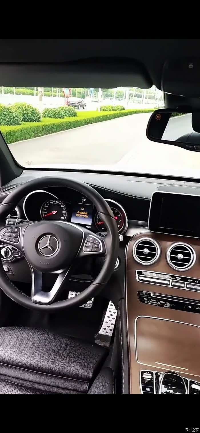 奔驰glc内饰惊艳不已