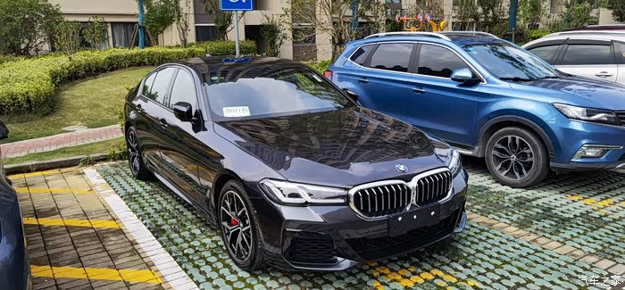 【图】2021款540i神秘灰提车了~更新黑鼻孔~_宝马5系论坛_汽车之家