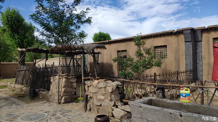 高温补贴西柏坡民俗村