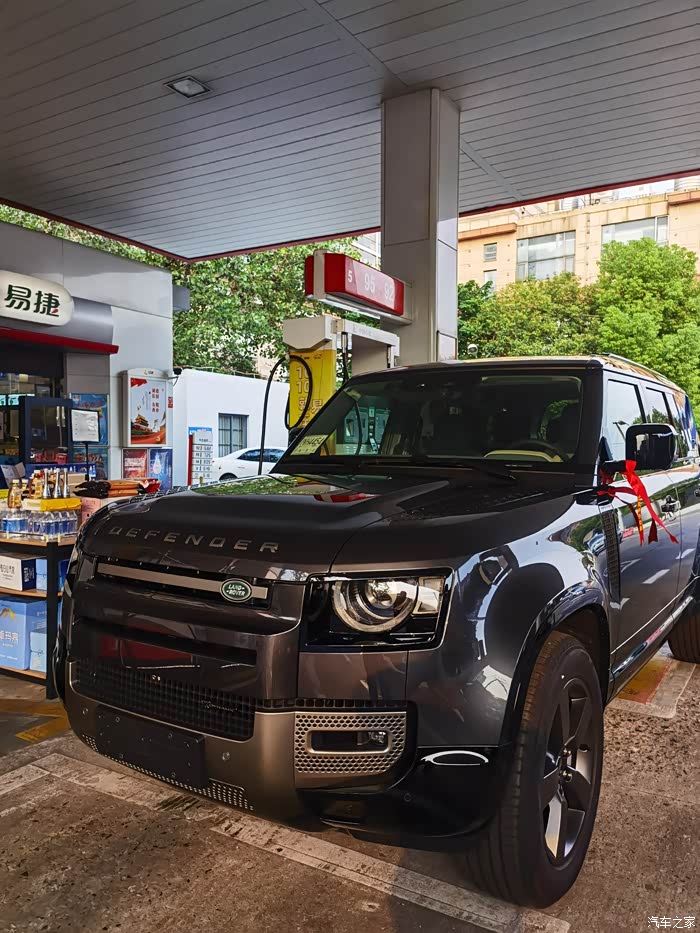 【图】2022款路虎卫士喀尔巴阡灰提车_路虎卫士论坛_汽车之家论坛