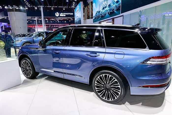 豪华中大型suv 林肯飞行家霸气范十足