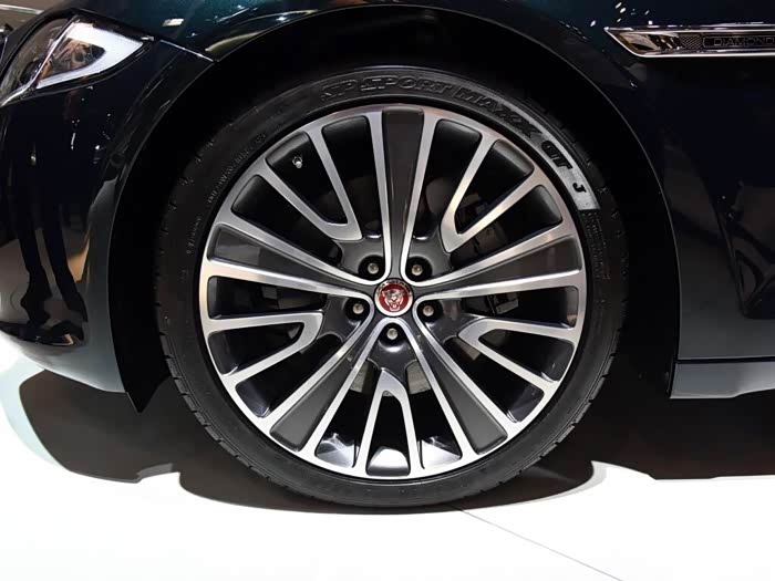 求一款捷豹xj20寸轮毂