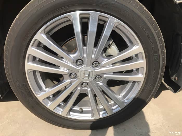 16款艾力绅原装轮毂