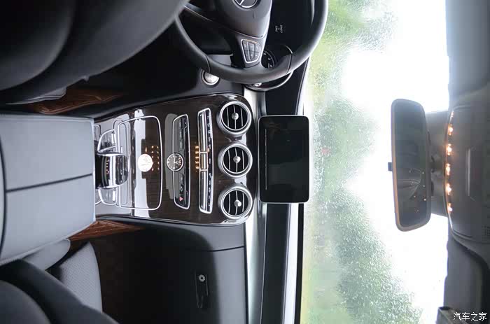 154089 | 回复: 412 奔驰c级论坛 c200l四驱白色立标,立标作业太少,我