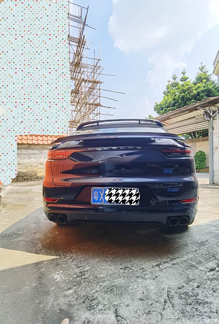 卡宴scoupe月光蓝5月订车9月提车