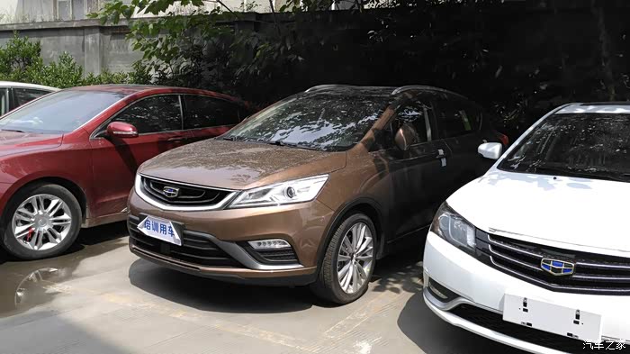 gs谁有玛瑙棕的实车图发两张啊!哈尔滨已订棕色运动自动!