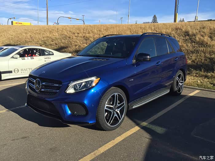【图】宝石蓝gle43多伦多港口靓照_奔驰gle论坛_汽车之家论坛