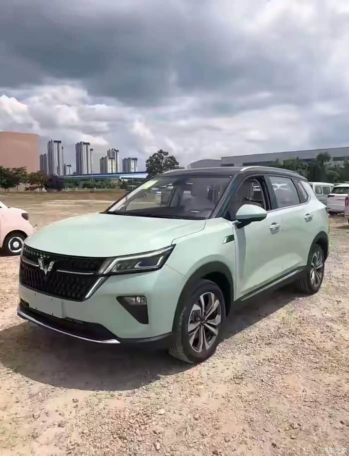 银标五菱星辰到店,轴距2米75