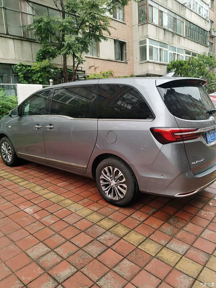 北京,个人出,gl8尊贵652t,8700公里,玄铁灰