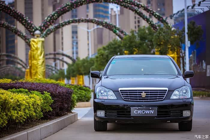 一路走来,只因有你——toyota crown royalsaloon g vip