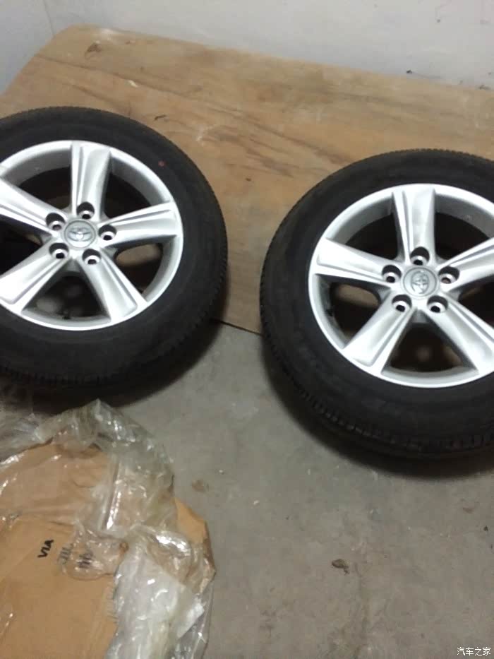 老款锐志17轮毂