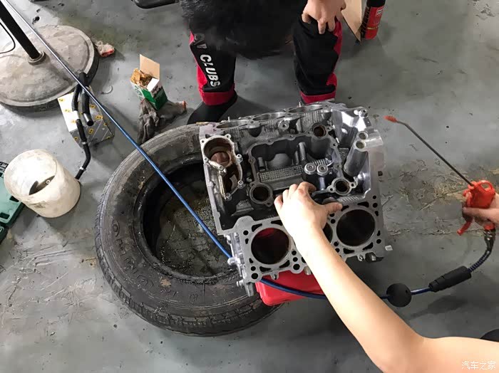 08款奥迪a6大修发动机