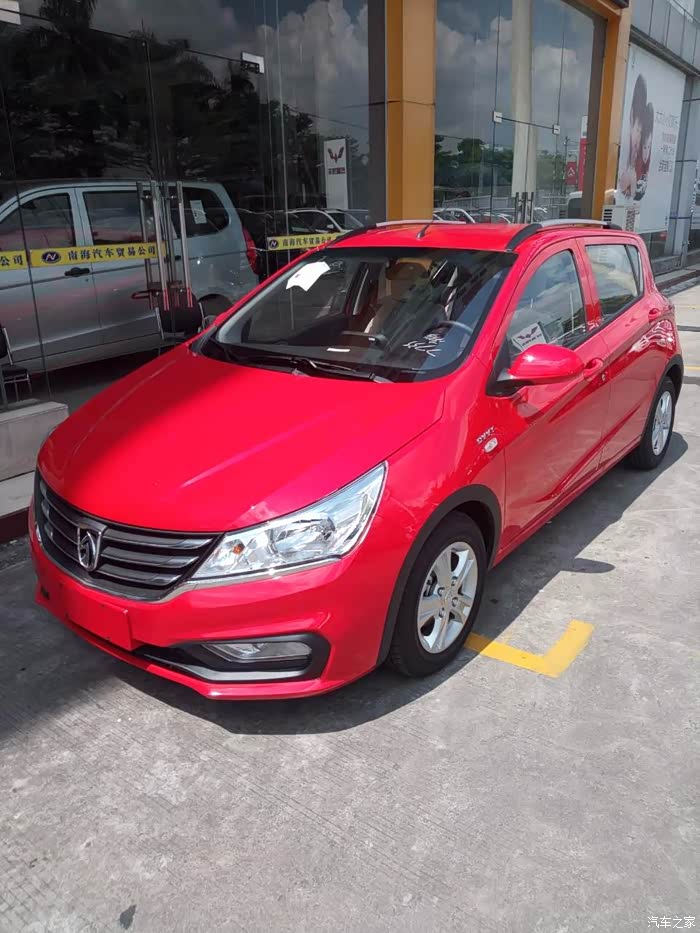 7月份提宝骏310时尚版红色15l小飞侠带你飞