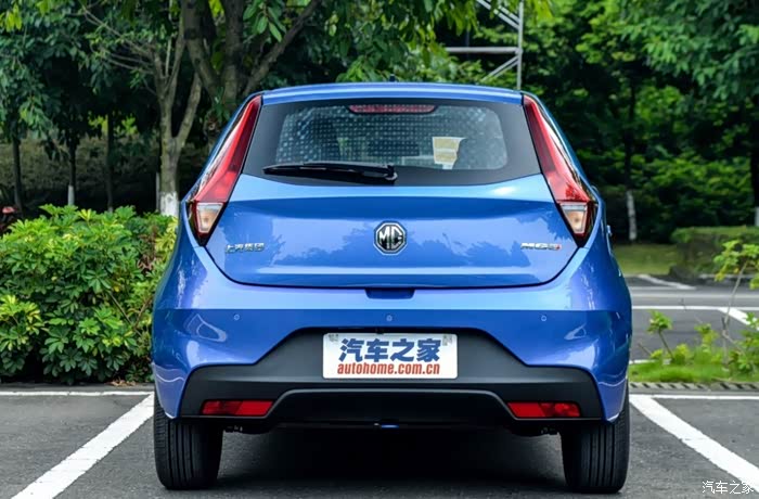 城市中的小精灵名爵mg3