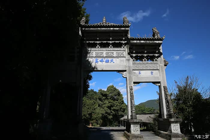 腾冲小游享受温泉小镇的惬意与安宁