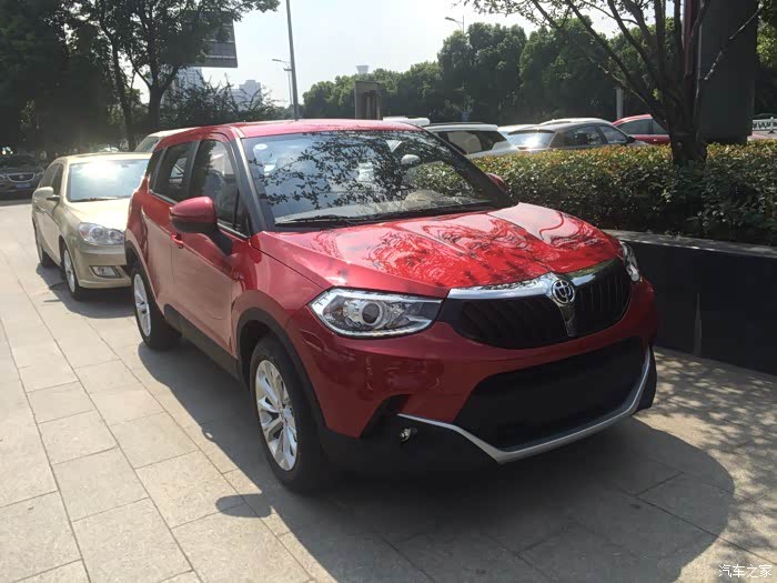 【图】v3哪个颜色更漂亮,犹豫不决呀!_中华v3论坛_汽车之家论坛