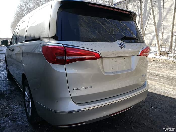 香槟金gl8开心提车