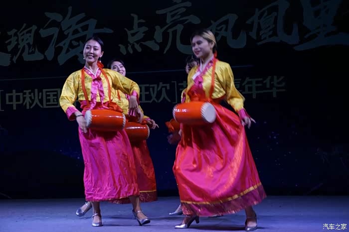 欣赏朝鲜阿里郎精彩舞蹈表演